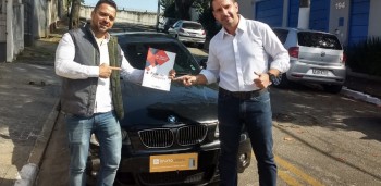 VENDA DE BMW 130i - BLINDADA